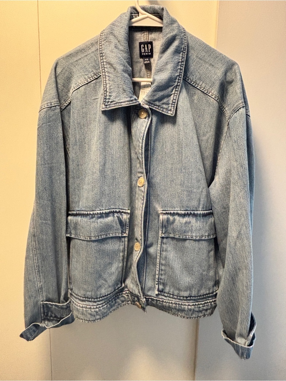 NWT GAP Light Blue Denim Jacket with Front Pockets XL